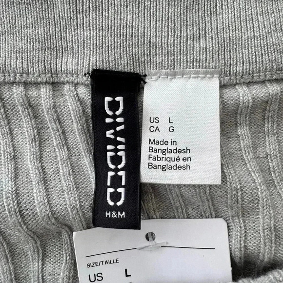 H&M Divided Grey Off the Shoulder Long Sleeve Cropped Sweater Size Large - Picture 3 of 6